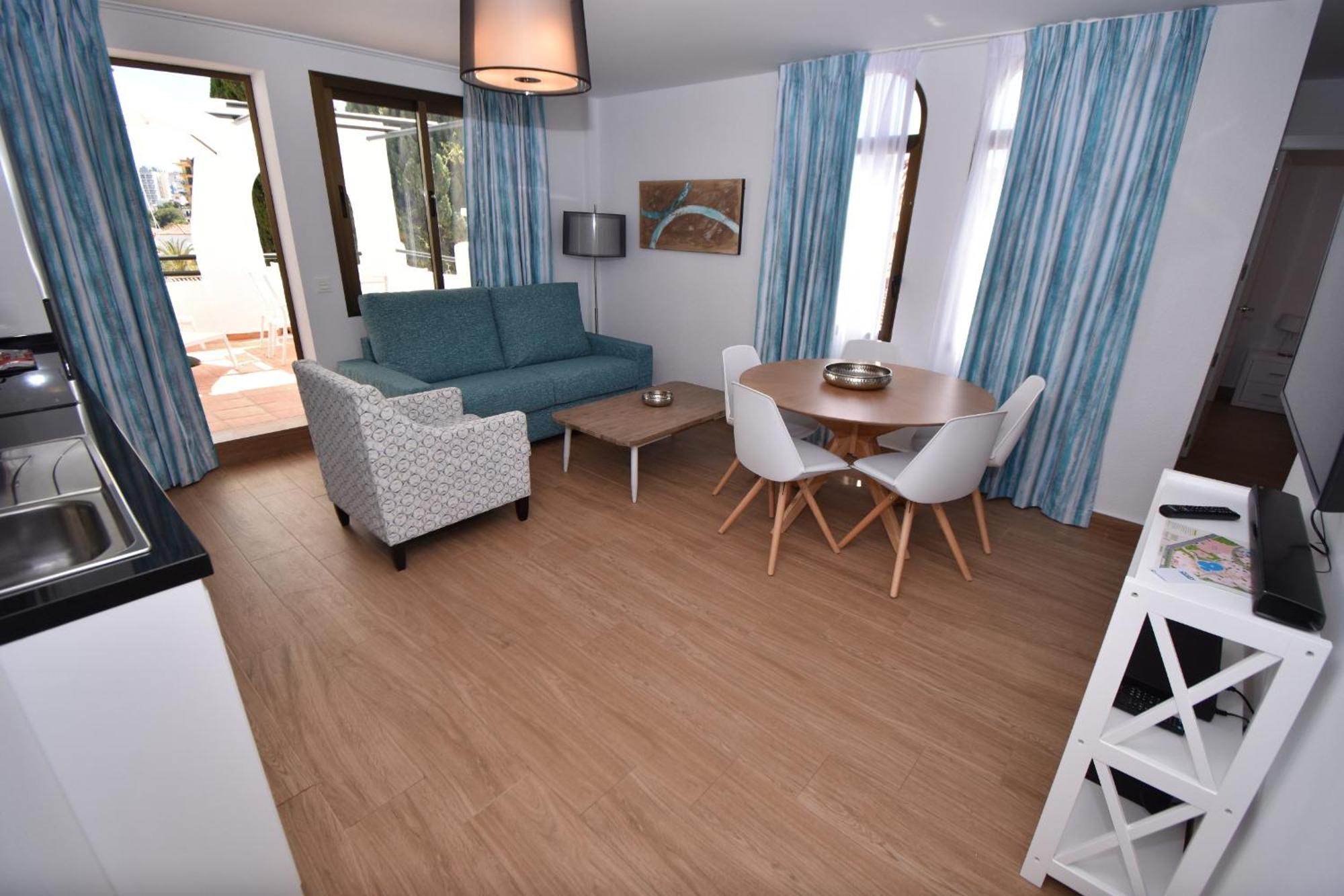 Modern Walking Distance To Shops And * Benalmadena