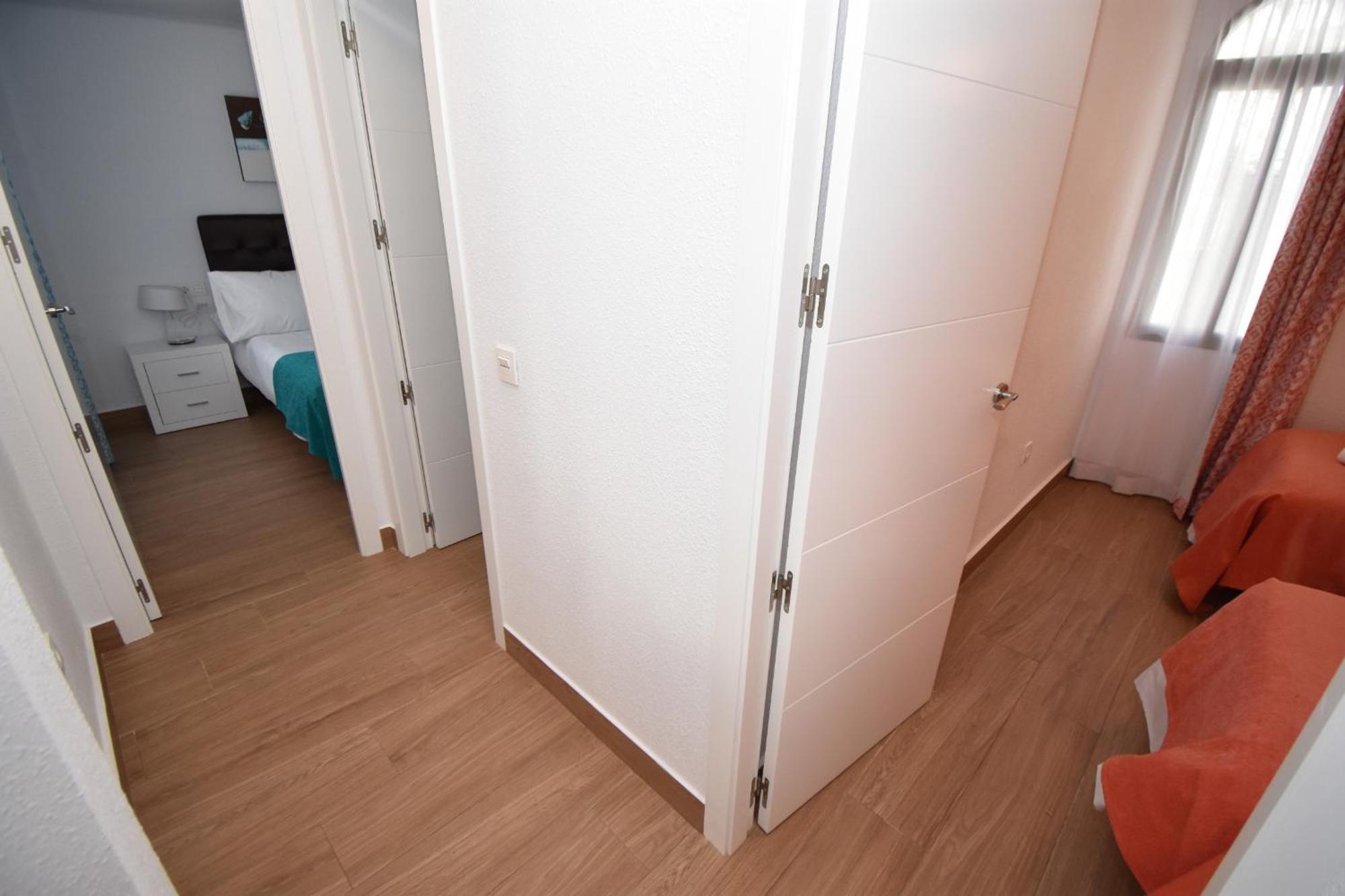 Apartment Modern Walking Distance To Shops And *