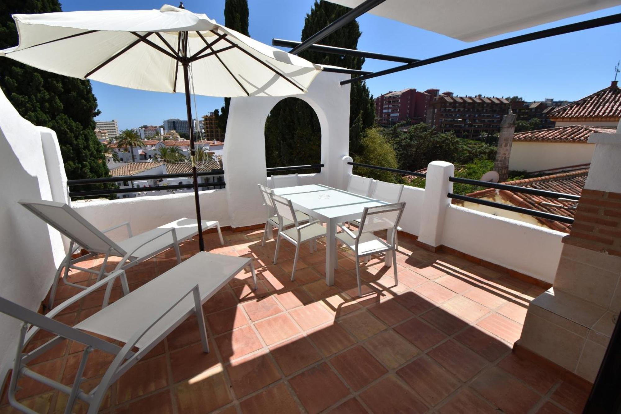 Modern Walking Distance To Shops And Apartment Benalmadena
